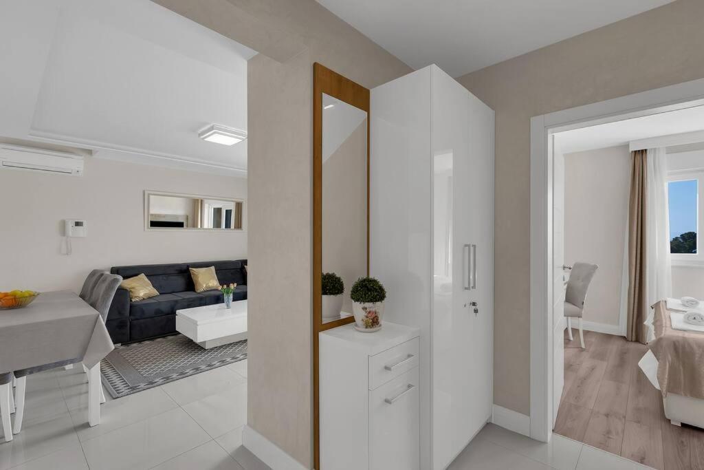 Apartment Hrvoje -Nur 50M Bis Zum Meer - Makarska Exklusiv Promajna Buitenkant foto