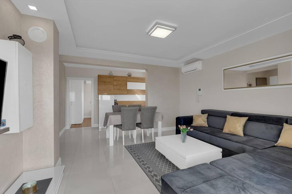 Apartment Hrvoje -Nur 50M Bis Zum Meer - Makarska Exklusiv Promajna Buitenkant foto