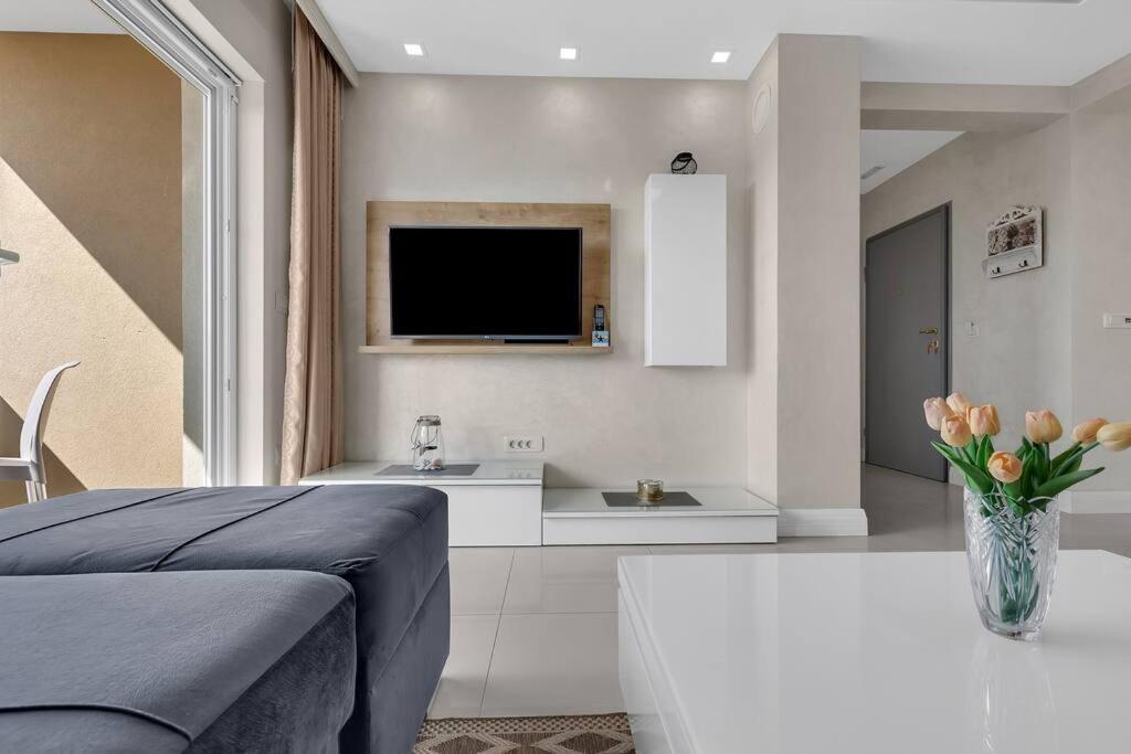 Apartment Hrvoje -Nur 50M Bis Zum Meer - Makarska Exklusiv Promajna Buitenkant foto